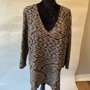 Sportsworks studio V neck sweater